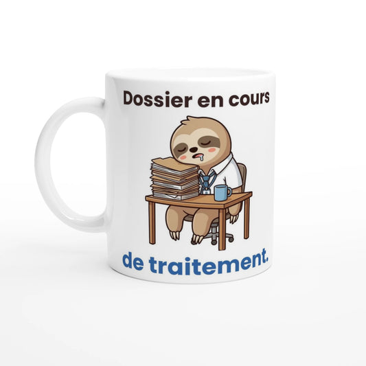 Tasse « Dossier en cours de traitement » – Molo le paresseux – vue de face