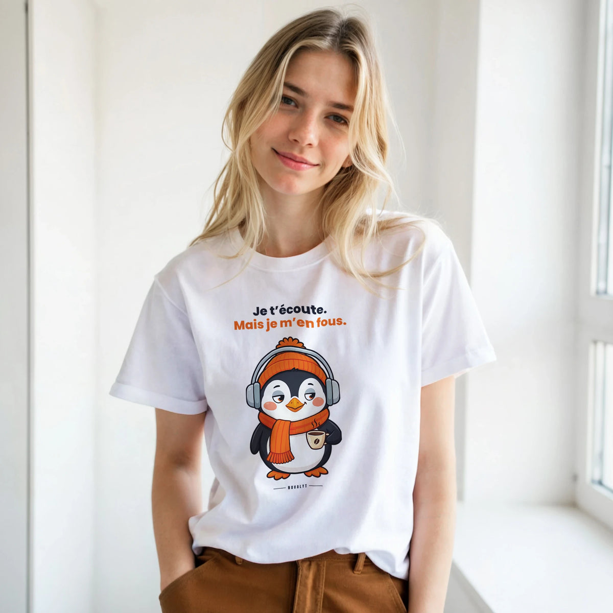 T-shirt NOVALYT avec Nono le pingouin, « Je t'écoute. Mais je m'en fous. » – vue 4