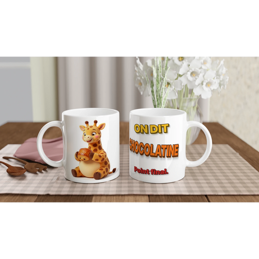 Tasse humour « On dit chocolatine » – Gigi la girafe, édition 3D – les deux côtés : dessin et texte