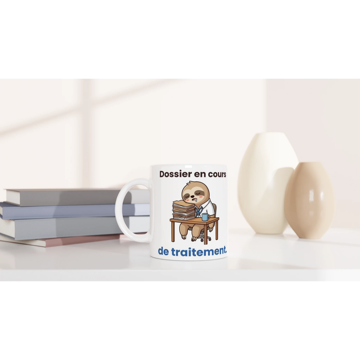 Tasse « Dossier en cours de traitement » – Molo le paresseux – idée cadeau
